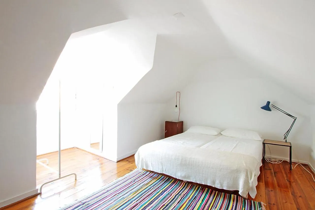 Bl Bairro Alto Famous Bica Funicular Street View Apartment Lisbon