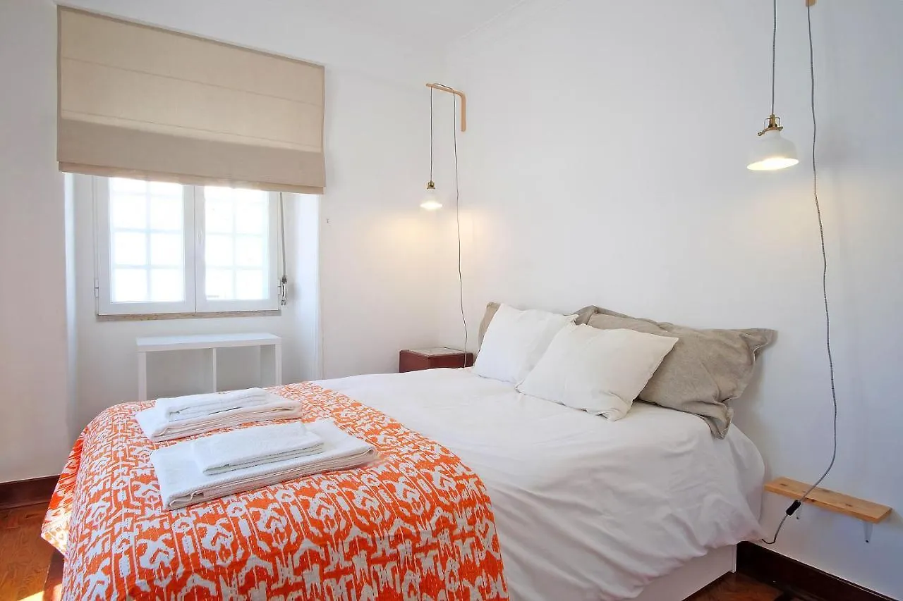 Bl Bairro Alto Famous Bica Funicular Street View Apartman Lisboa